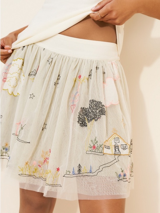 Free People Dresses & Skirts - Free People Cream Embroidered Mini Tulle Skirt